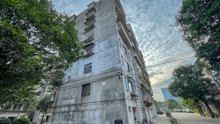 水电十六局宿舍外景图