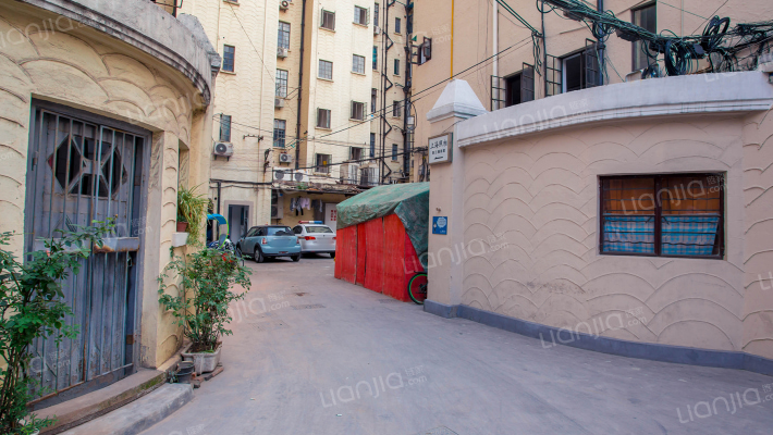 德义大楼外景图