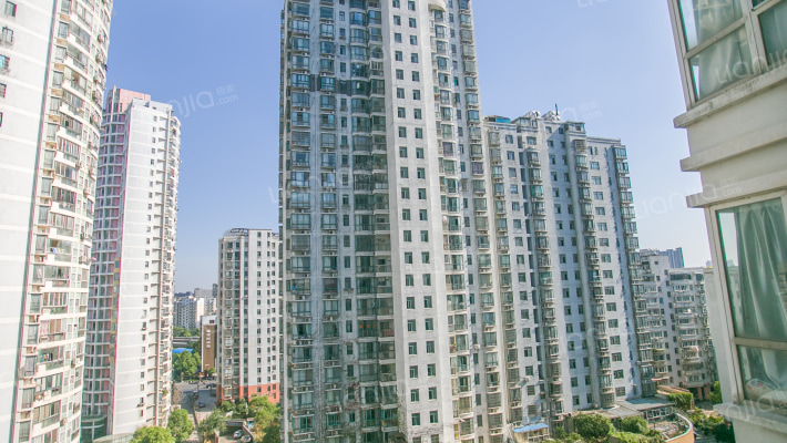 聆江花园外景图