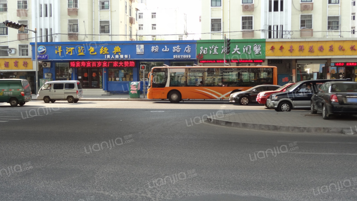 鞍山路商业外景图