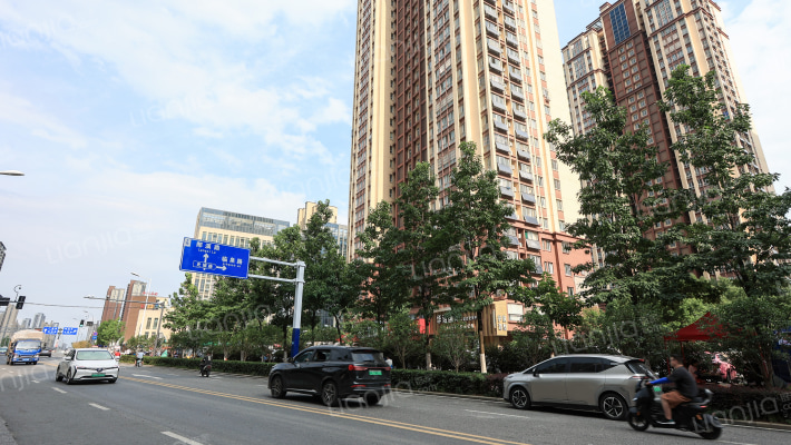 万邻坊商业街外景图