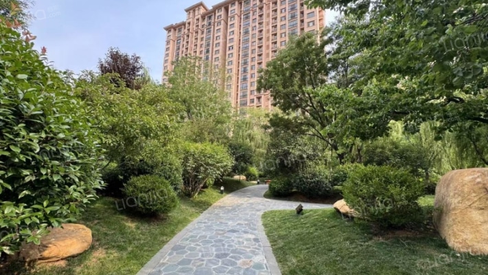 星河湾一期2号园外景图