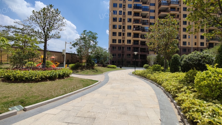 东江豪门外景图