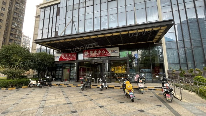 香缇商务广场外景图