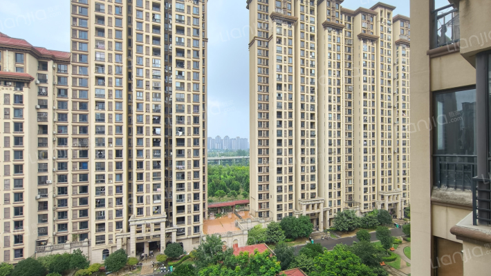 彩虹郡二期外景图