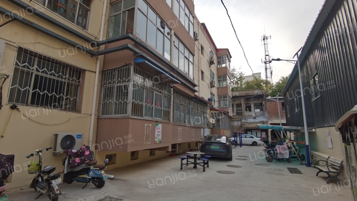 农排家属楼外景图