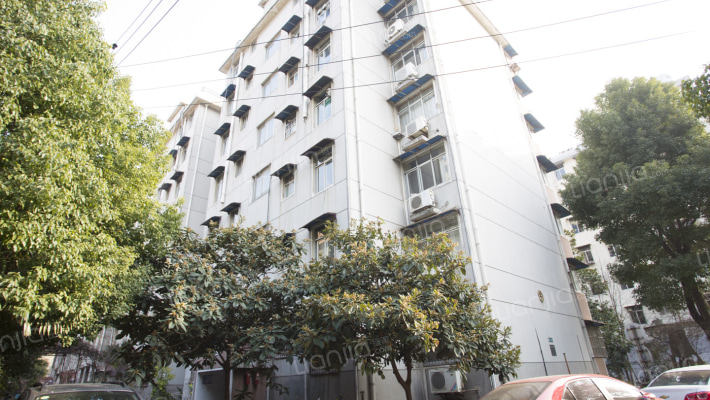 莲溪寺南村铁路小区外景图