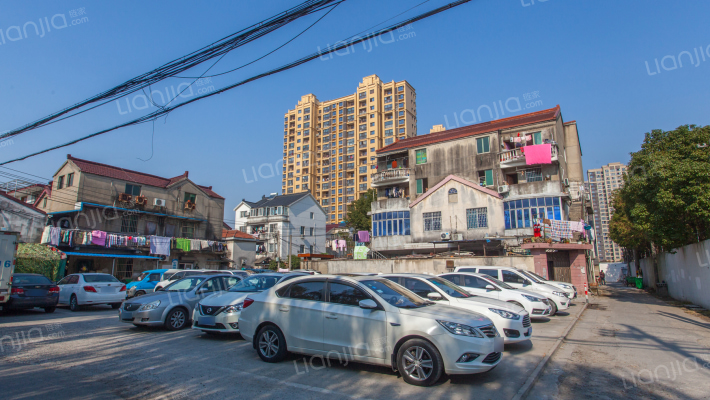 吴新村牛腰泾小区外景图