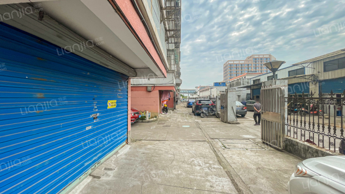 姜山科技新村外景图