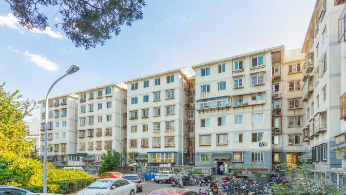 芳嘉园胡同外景图