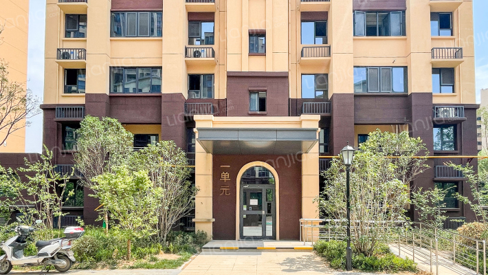 荣华湖畔一号外景图