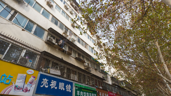 阳光假日外景图