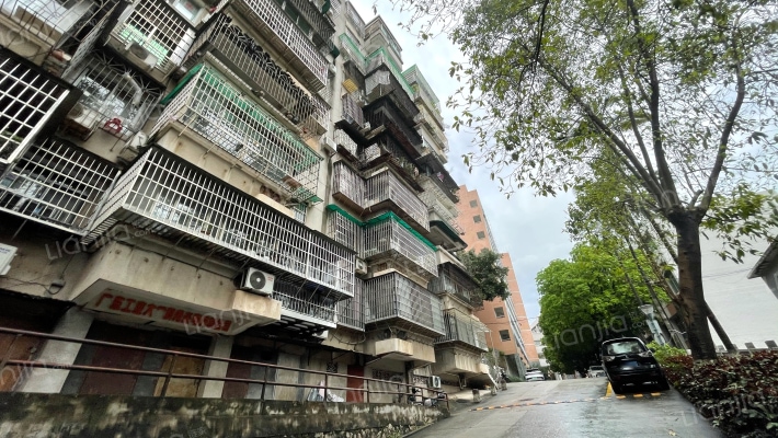 广东外语职业艺术学院五山校区外景图