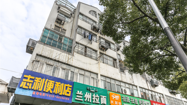 银枫大厦外景图