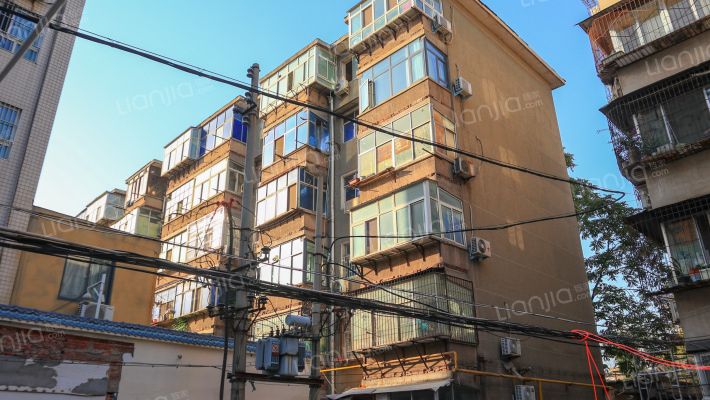 新华书店家属院外景图