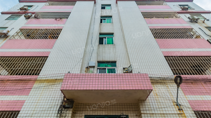 开发区医院教授楼外景图