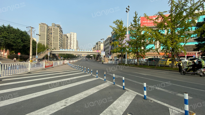 客运中心商住楼外景图