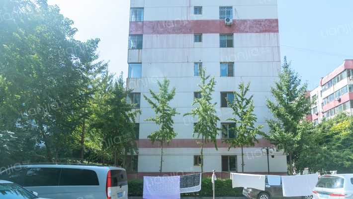 法院小区外景图