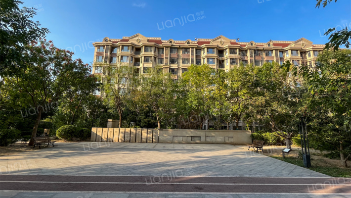 天房崇德园外景图