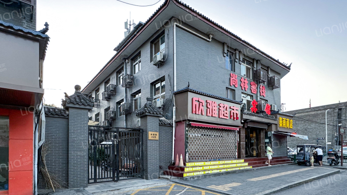 纺织厂家属院外景图