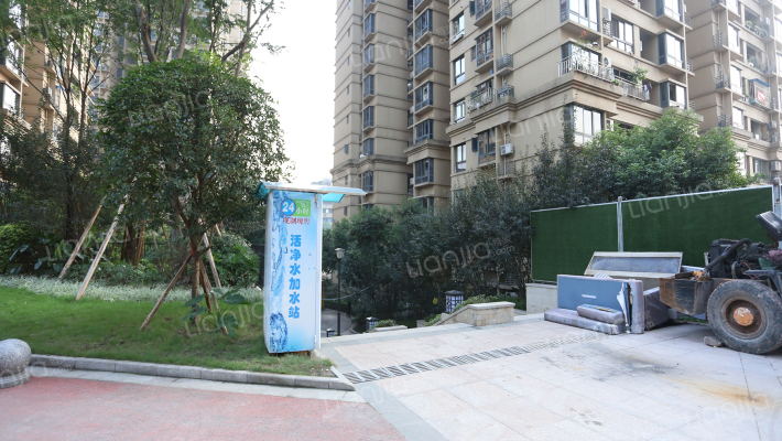 阳光绿洲外景图