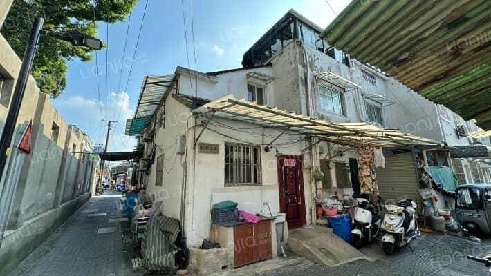 后同仁街外景图