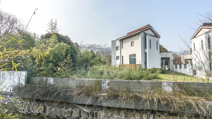 觉悟草堂外景图