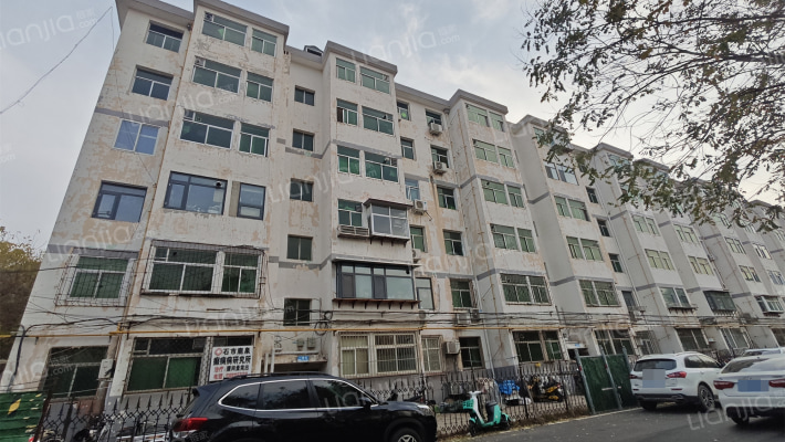 劳改队宿舍外景图