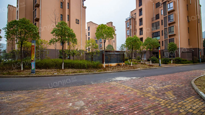 龙山观邸外景图