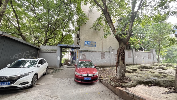 东路五小区外景图