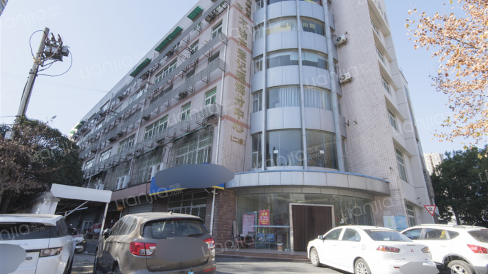 春晖大厦外景图