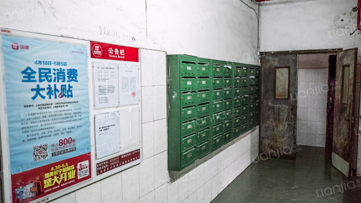 遵义西大楼外景图