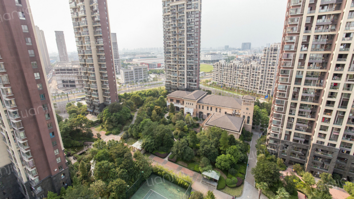 世茂江滨花园碧景湾外景图