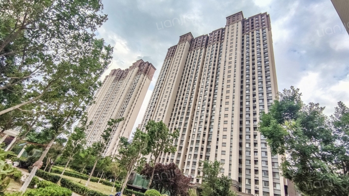 绿地新里梵尔赛公馆二期外景图