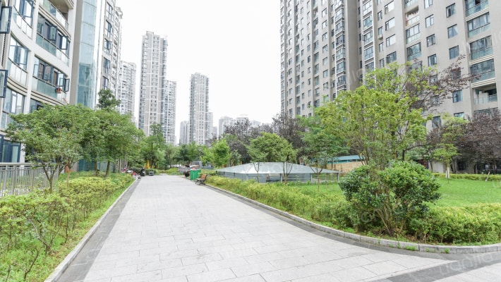 世纪城龙嘉苑外景图