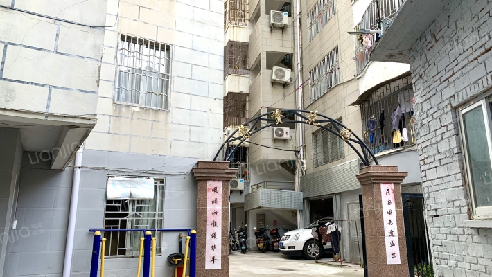 集资花园外景图