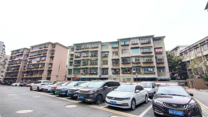 平安小区外景图