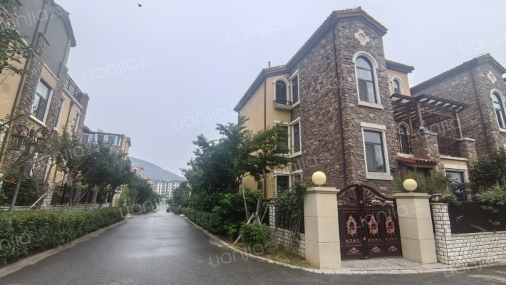 明德小镇外景图