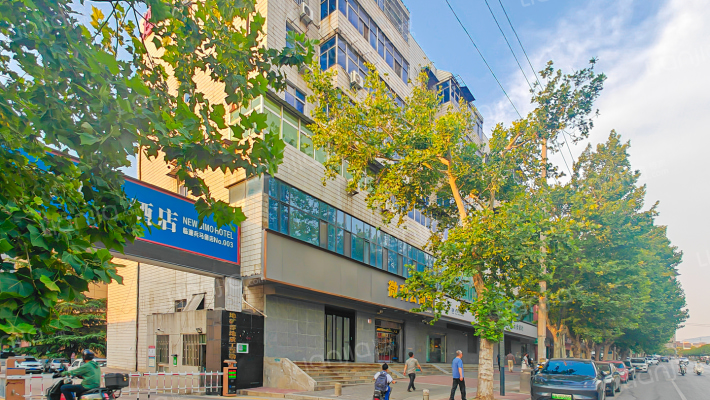 海地大厦外景图