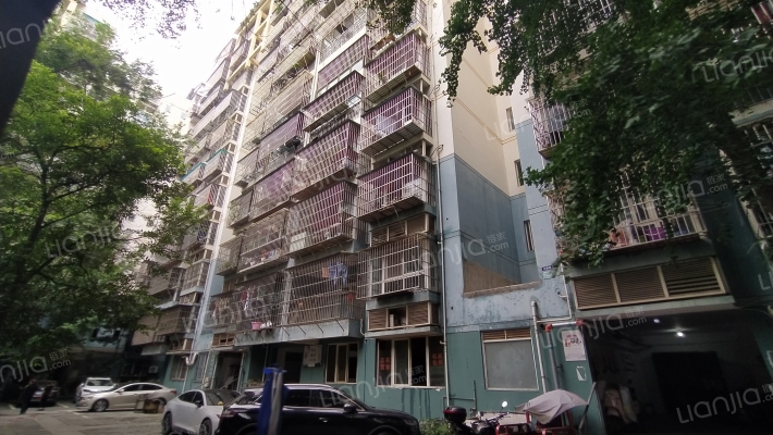 半边街新居西区外景图