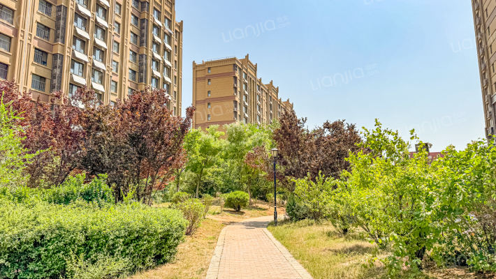 绿地泉景嘉园外景图