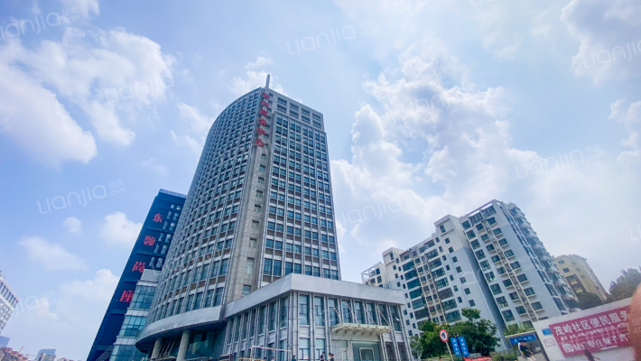 普利商务中心外景图