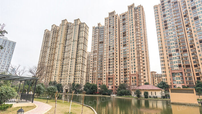 奥林清华三区外景图