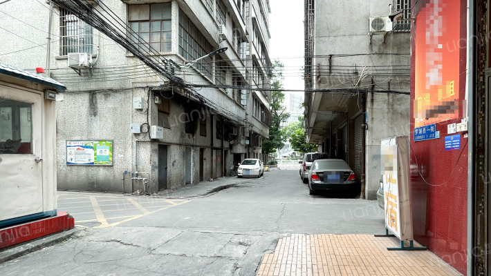 罗湖西一街外景图