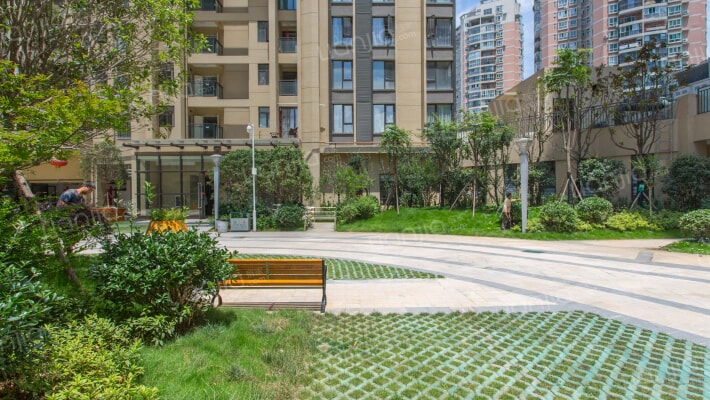 特兴青云都汇外景图