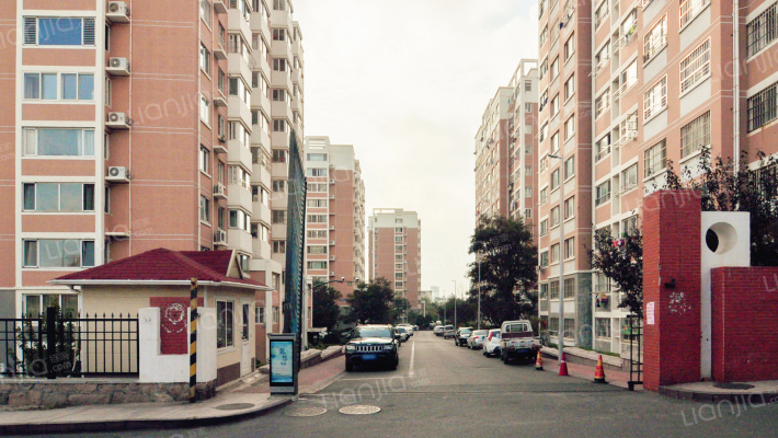 石老人花园西小区外景图