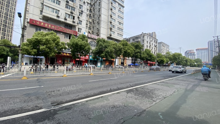 丁字桥路103号外景图