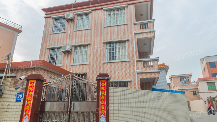 崖口东堡村外景图