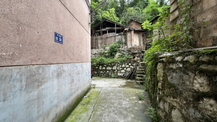 中坝路38号外景图