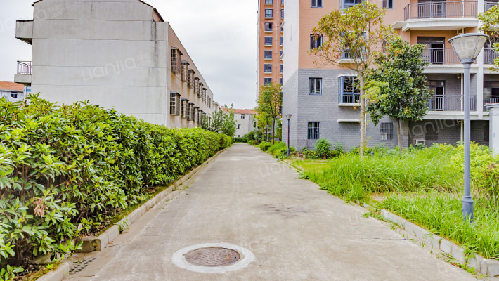 半岛华庭外景图